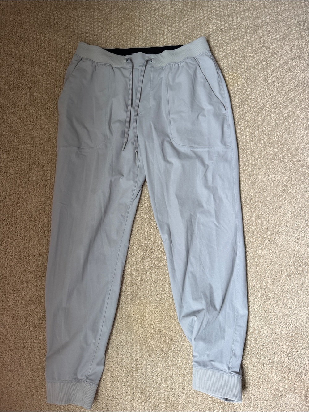 Lululemon men’s jogger sweats - Picture 2 of 3